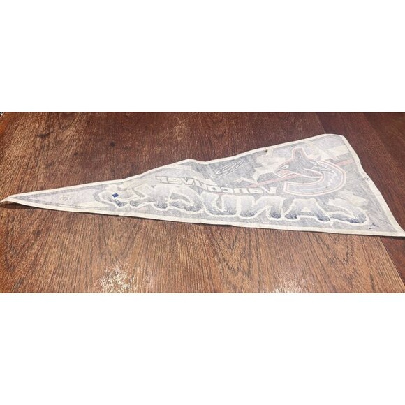 Mini 1990s Vancouver Canucks Hockey Sports NHL Vintage Pennant - Picture 6 of 9